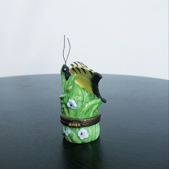 *Last Chance* Eastern Tiger Swallow Butterfly Porcelain Hinged Box PHB Midwest - Picture 3 of 12